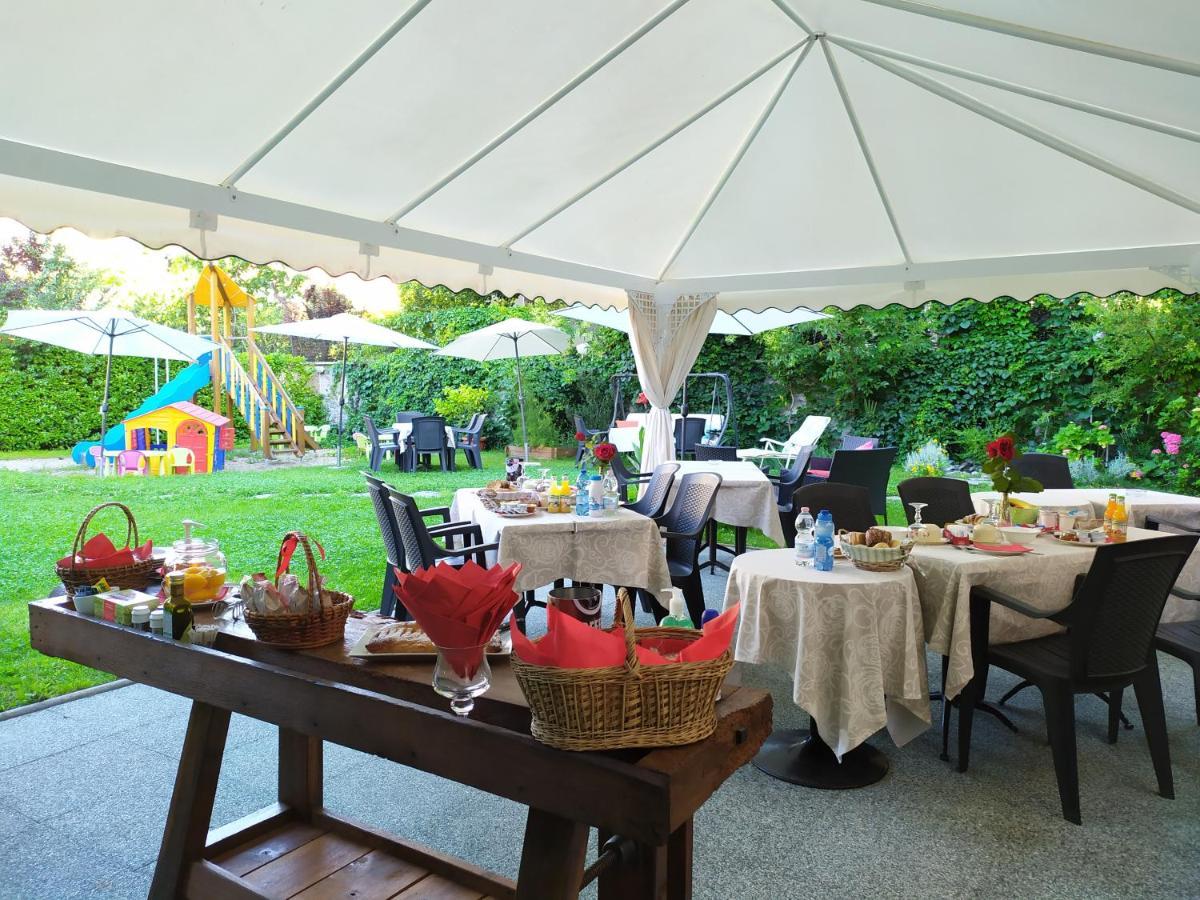 Bed & Breakfast Tiffany Domodossola Bagian luar foto
